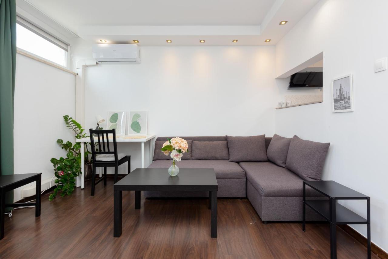 Apartments Warsaw Grzybowska By Noclegi Renters Dış mekan fotoğraf