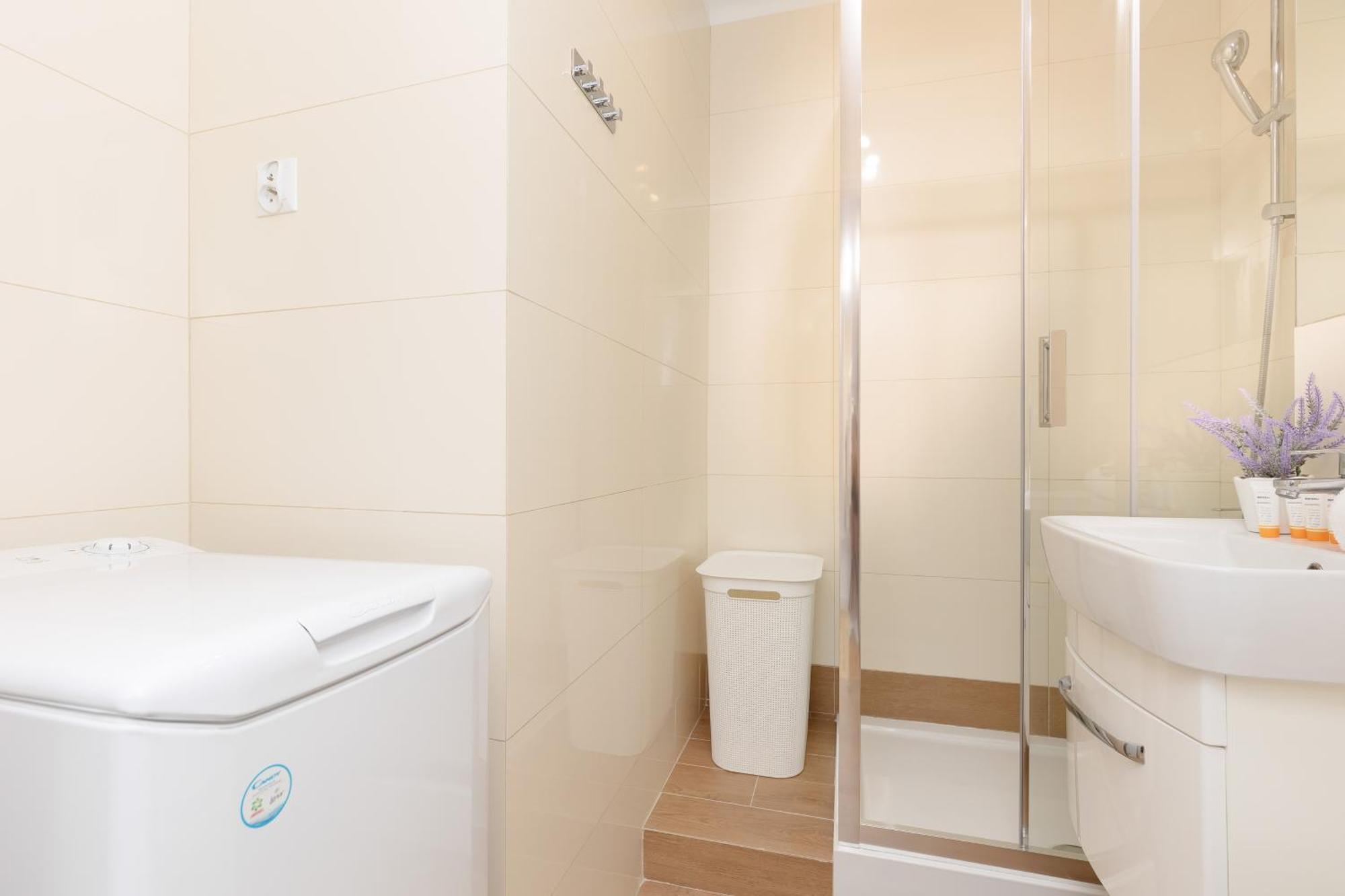 Apartments Warsaw Grzybowska By Noclegi Renters Dış mekan fotoğraf